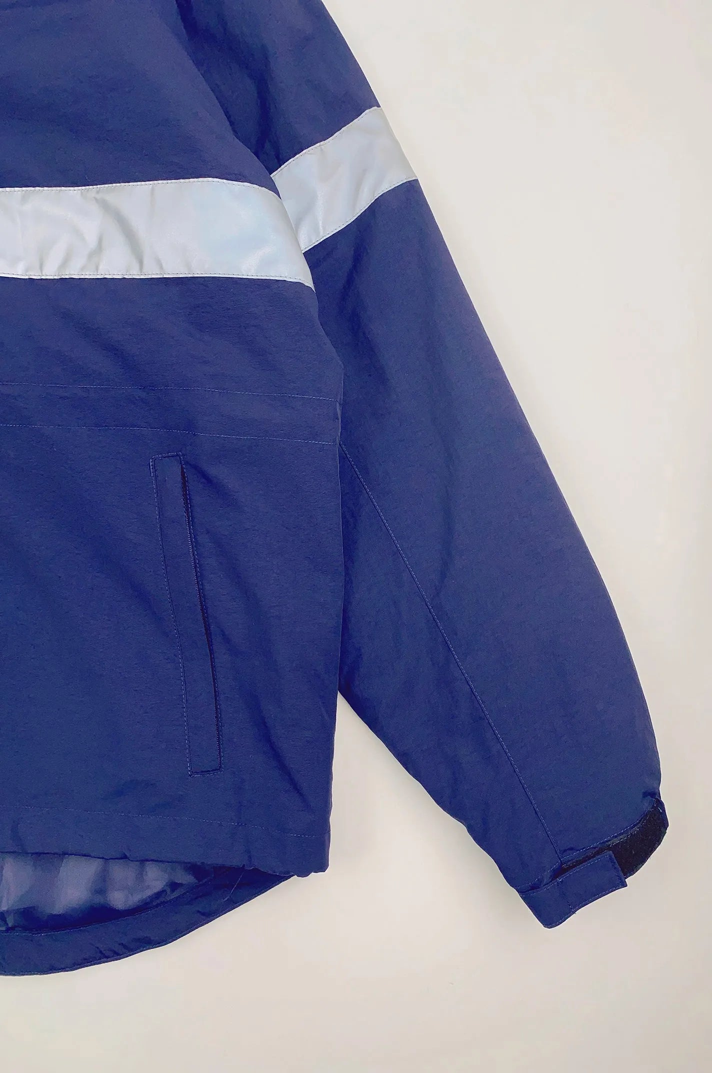 製造保暖工業制服外套 自訂反光帶企領工作服 D364