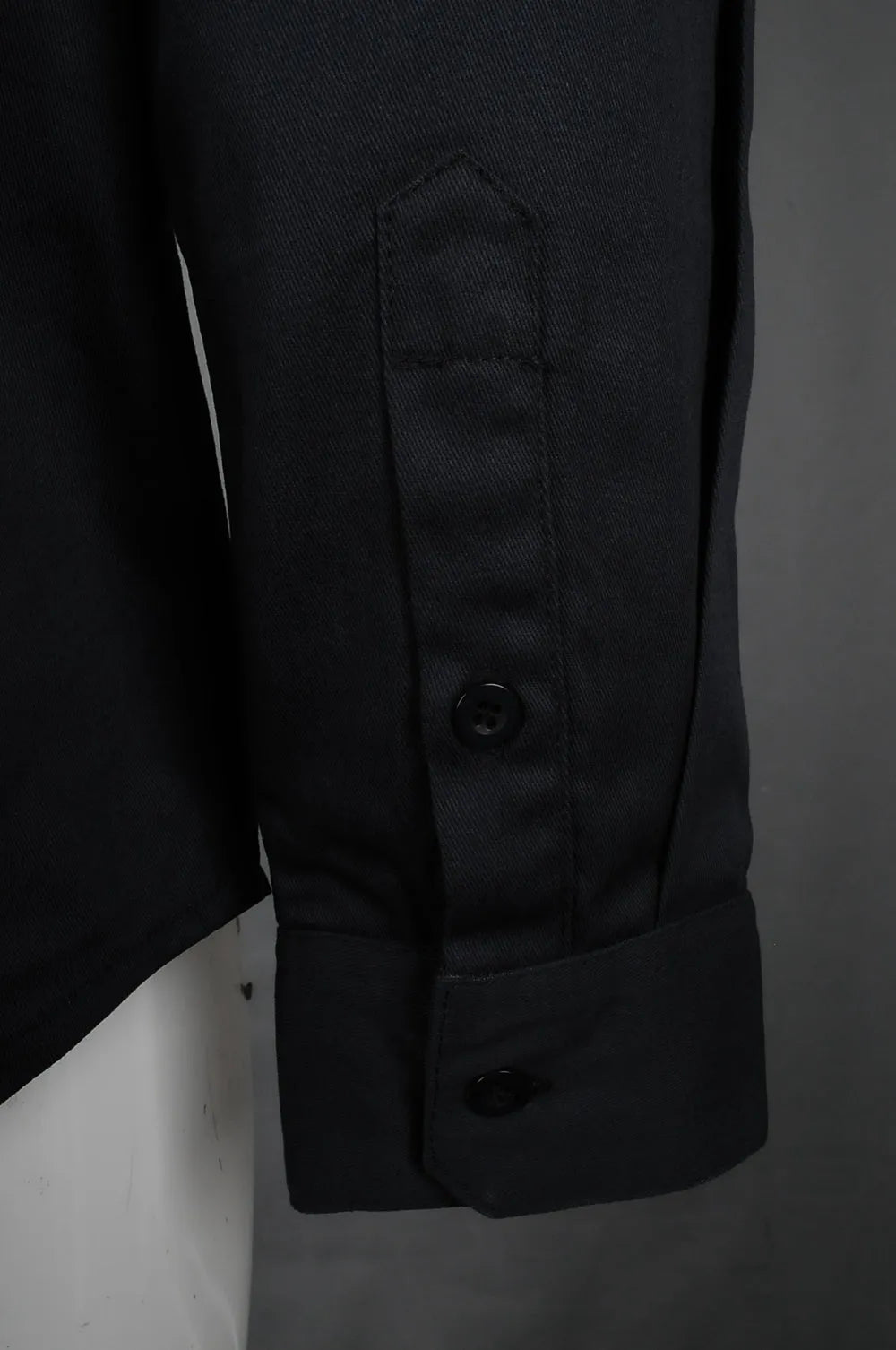 度身訂製長袖工業制服 自製繡花logo款工業制服 D235