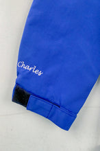 Carregar imagem no visualizador da galeria, 大量訂製長袖藍色風褸外套  前胸拉鏈袋口設計  J1041
