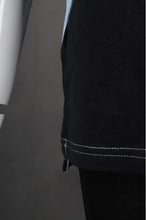 將圖片載入圖庫檢視器 P1091 訂購撞色校服Polo恤  夏季校服  前胸 大叉設計 100%棉 馬術 澳洲 Polo恤製衣廠 黑色撞色天藍色
