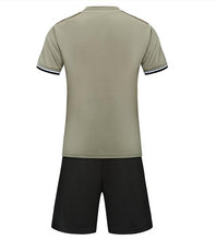將圖片載入圖庫檢視器 訂製淨色足球服  個人設計POLO領運動休閒足球服套裝生產商  GB1-717
