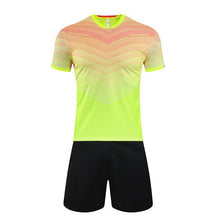 將圖片載入圖庫檢視器 訂製戶外運動足球服   自訂漸變色比賽足球服套裝供應商  GB5-909Q
