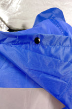 將圖片載入圖庫檢視器 TB2022015 供應反光條雨衣  雨褸  戶外雨褸 戶外雨衣  大量訂造雨衣 雨衣專門店 輕便雨衣批發
