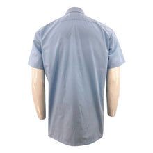 將圖片載入圖庫檢視器 R346 訂製短袖淺藍色襯衫 設計平紋恤衫布 標準領 管家部 後面 龜背 設計
